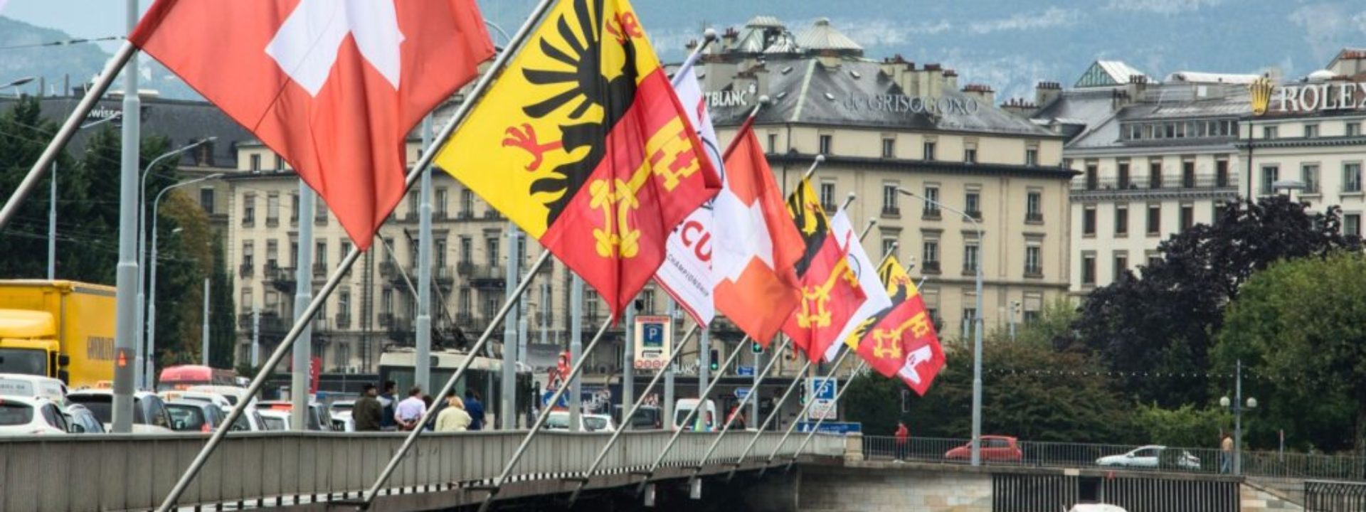 Manifester oui, mais pas sur le Pont du Mont-Blanc !